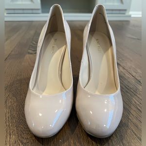 Nine West patent leather round toe heels
